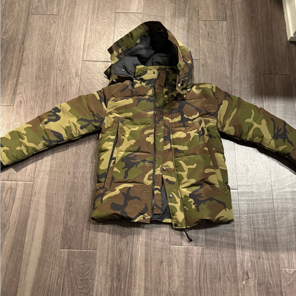 Canada Goose Camouflage Puffer Jacket
